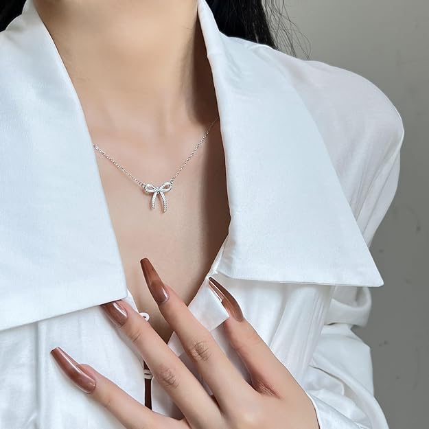 Zircon Bow Pendant Silver Necklace