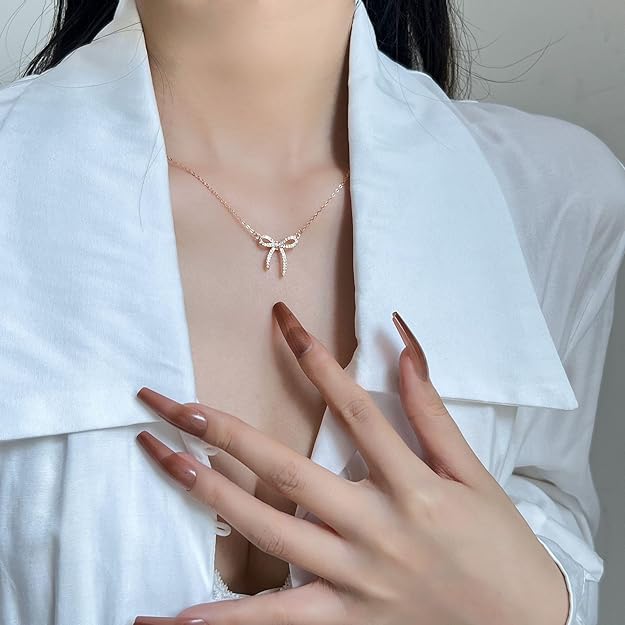 Zirconia Bow Pendant Necklace